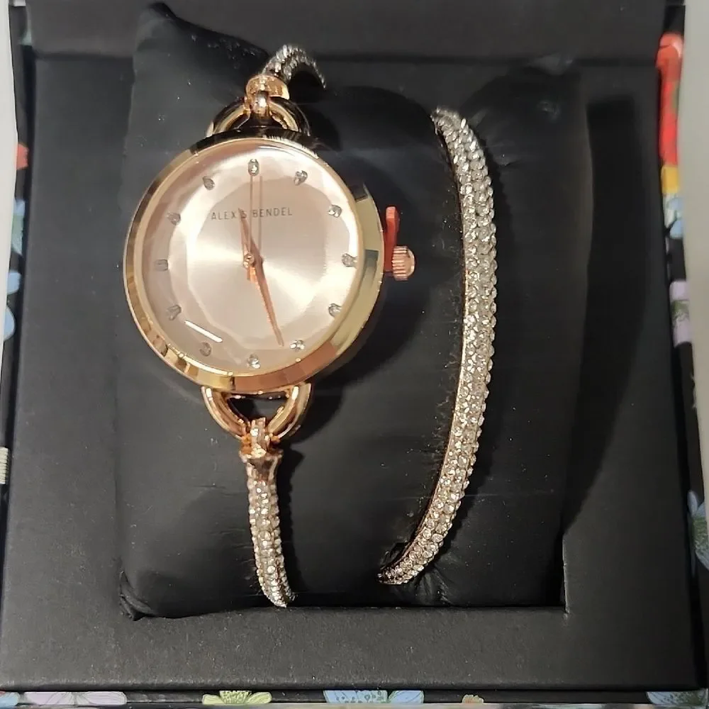 Alexis Bendel Women's 2-Piece Analog Watch & Bracelet Set